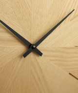 Natuhr Boom Oak Wood Radio Wall Clock